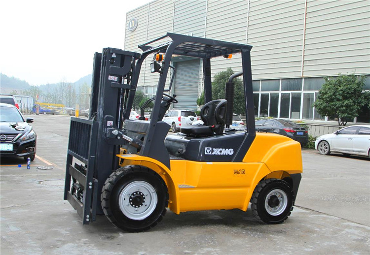 XCMG official 4.5 ton electric forklifts FB45-AZ1 China wheels batteries forklift truck for sale